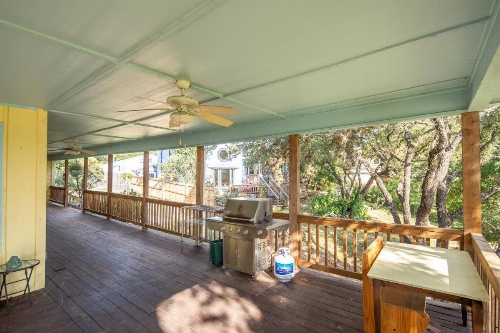 Lakeshore Escape Home image 33